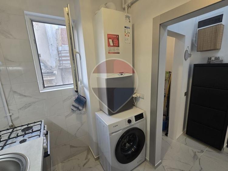 Apartament cu 2 camere decomandat, mobilat în Central