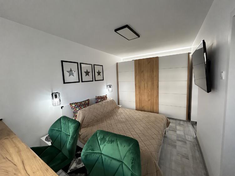 Apartament cu 2 camere circular în Titan