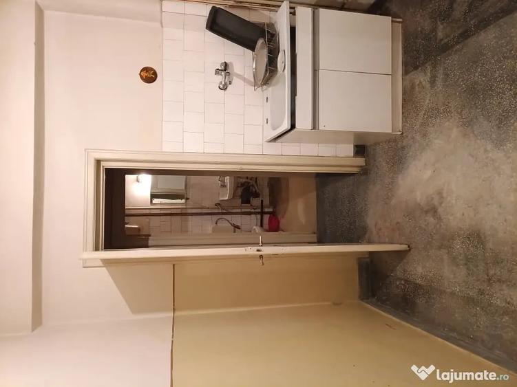 Apartament cu 2 camere nedecomandat în Central