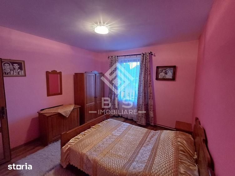 Casă cu 5 camere cu Teren 2194 Mp în Șintereag
