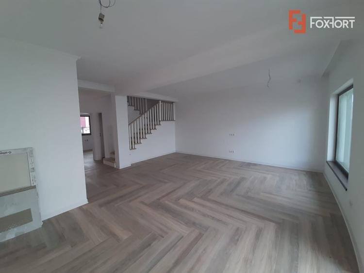 Duplex cu 4 camere cu Canalizare în Freidorf