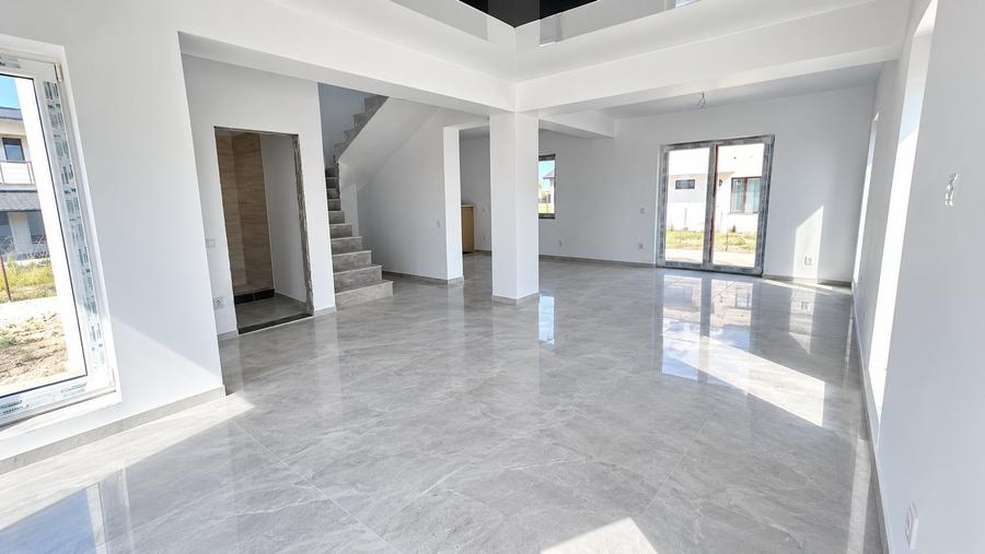 Casă individuală cu 4 camere cu Teren 400 Mp în Berceni