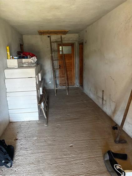 Casă cu 3 camere cu Teren 12527 Mp în Vitomirești