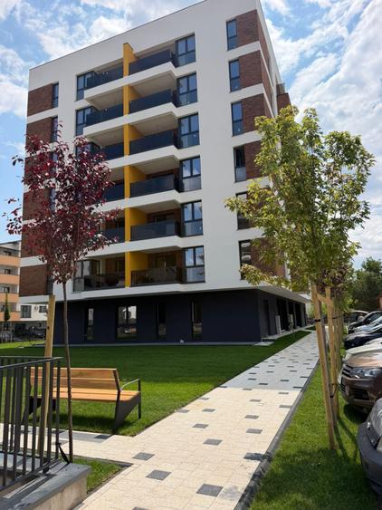 Apartament cu 2 camere semidecomandat în Florești