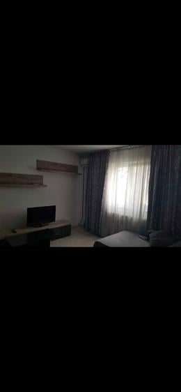 Apartament cu 2 camere semidecomandat în Progresul