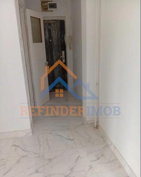 Apartament cu 2 camere decomandat în Berceni