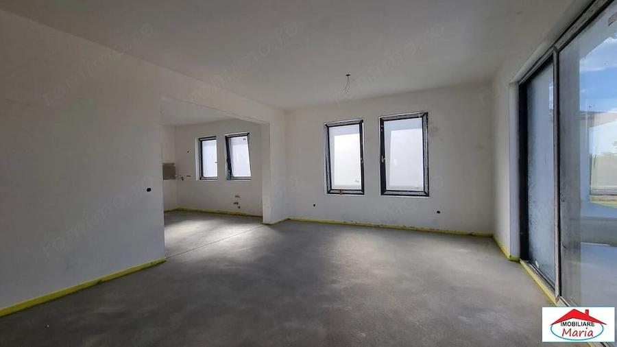 Casă cu Teren 460 Mp în Central