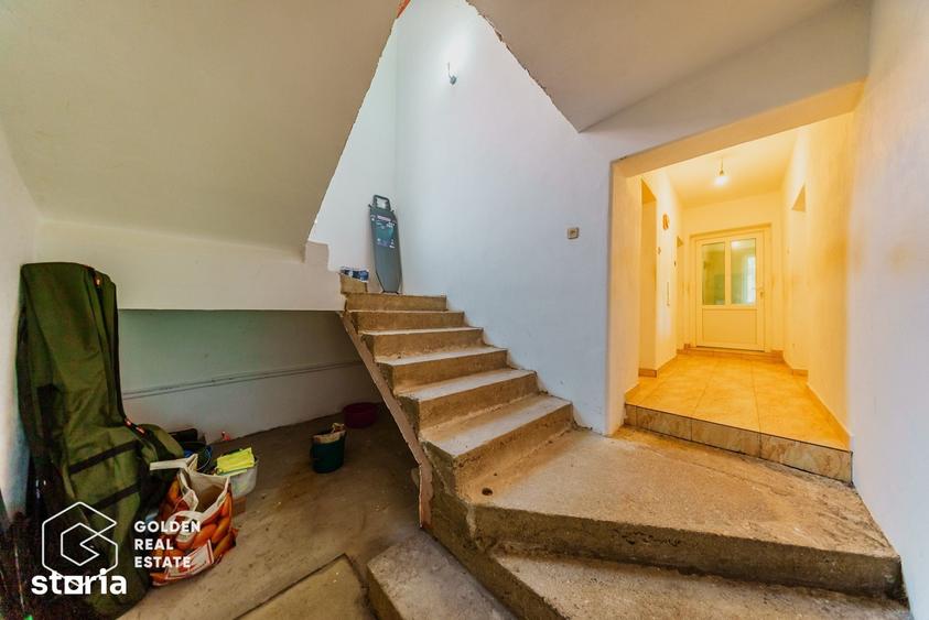 Casă cu 5 camere cu Teren 1878 Mp în Central