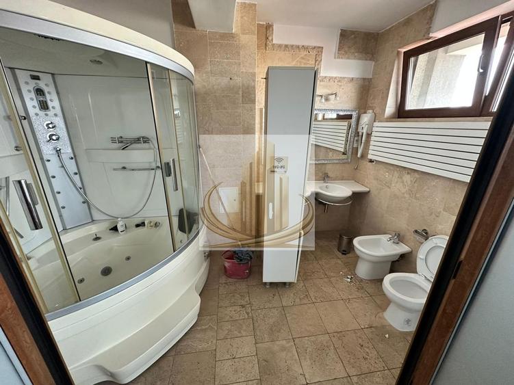 Birou, de 154 mp, în Complex Studențesc