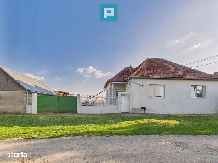 Casă cu 4 camere în Central