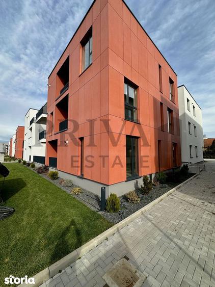 Apartament cu 3 camere decomandat în Girocului