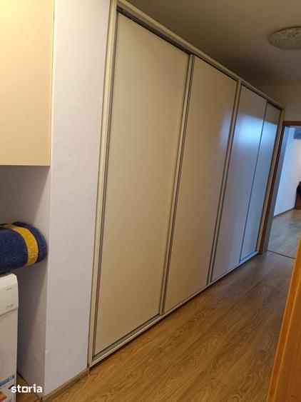 Apartament cu 3 camere în Decebal