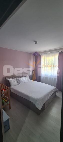 Apartament cu 2 camere decomandat în Aleea Trandafirilor