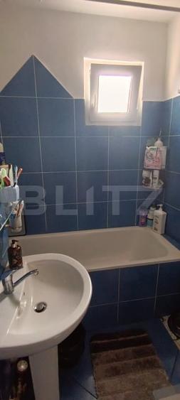 Apartament cu 3 camere decomandat, mobilat în Luduș