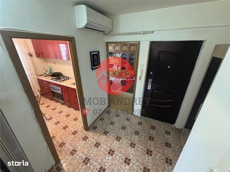 Apartament cu 2 camere decomandat în C5 — fotografia 1