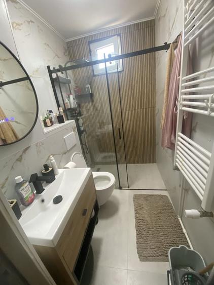 Apartament cu 2 camere decomandat în Drumul Taberei