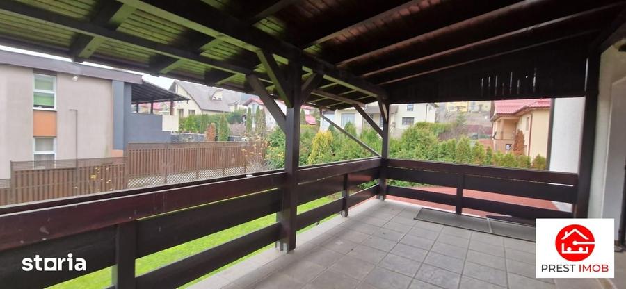 Casă cu 6 camere cu Teren 1725 Mp în Corunca