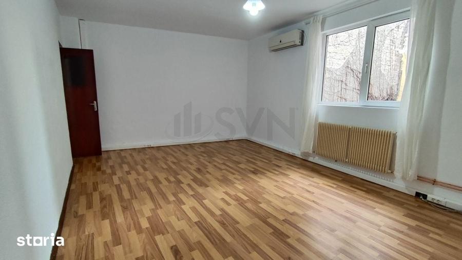 Casă cu 6 camere decomandat cu Teren 200 Mp în Decebal