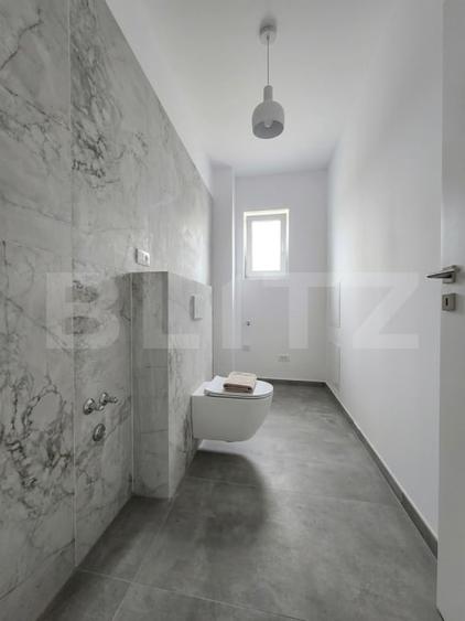 Casă individuală cu 5 camere cu Canalizare în Plopi