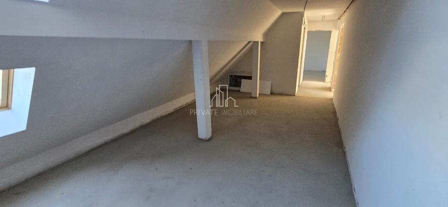 Apartament cu 4 camere decomandat în 7 Noiembrie