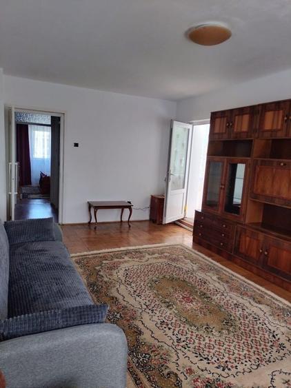 Apartament cu 2 camere decomandat în Mazepa 1