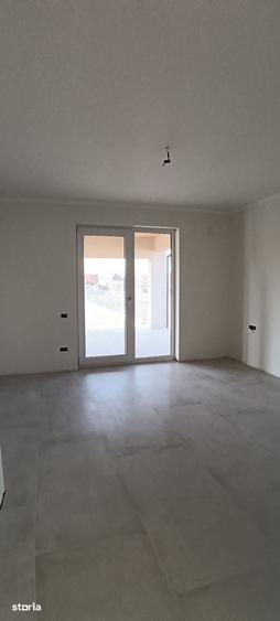 Casă cu 4 camere cu Teren 2122 Mp în Central