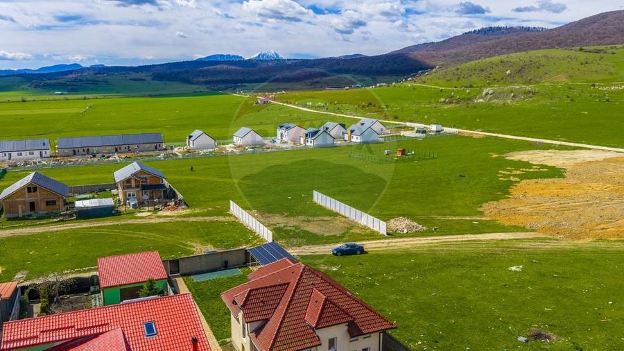 Teren Construcții intravilan de 500 mp, în Nord-Vest