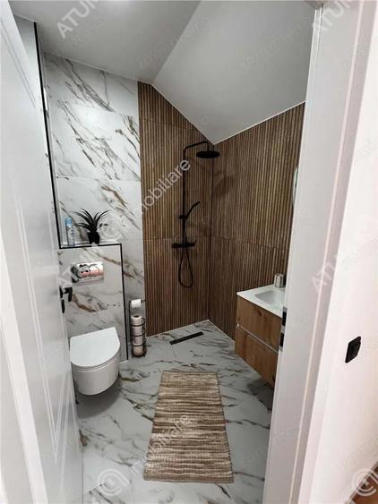 Apartament cu 3 camere decomandat, mobilat în Vest