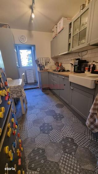 Apartament cu 4 camere, mobilat în Berceni