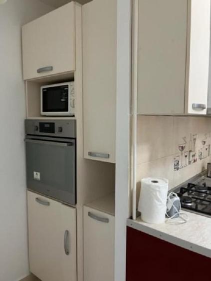 Apartament cu 2 camere decomandat, mobilat în Mihai Bravu