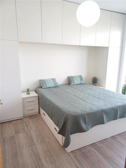 Apartament cu 2 camere decomandat, mobilat în Tractorul