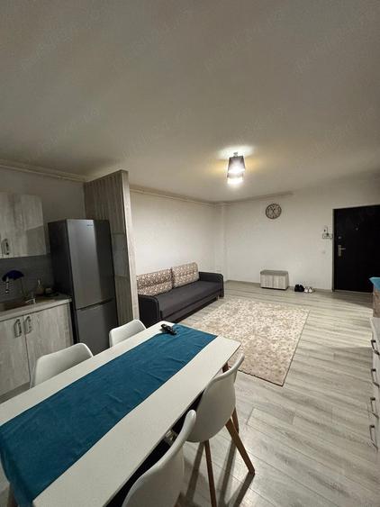 Apartament cu 2 camere decomandat în Preajba