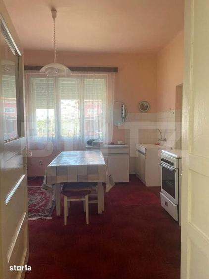 Casă cu 4 camere cu Teren 275 Mp în Central