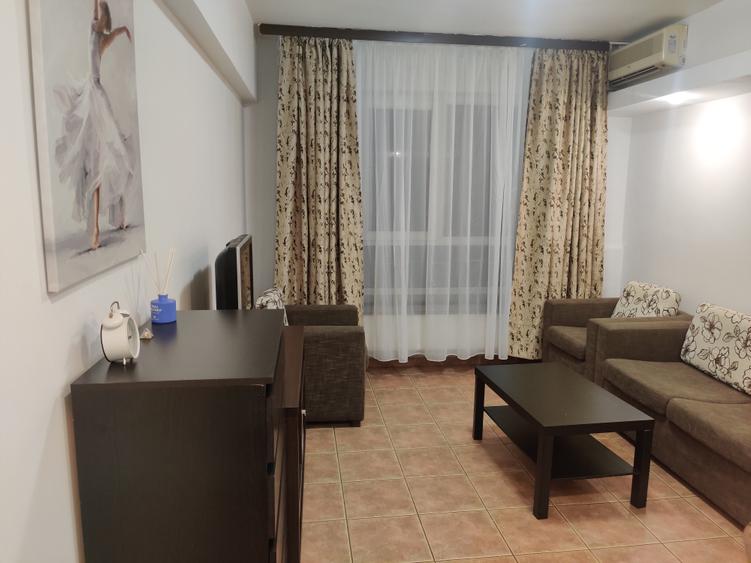 Apartament cu 2 camere semidecomandat, mobilat în Centrul Istoric