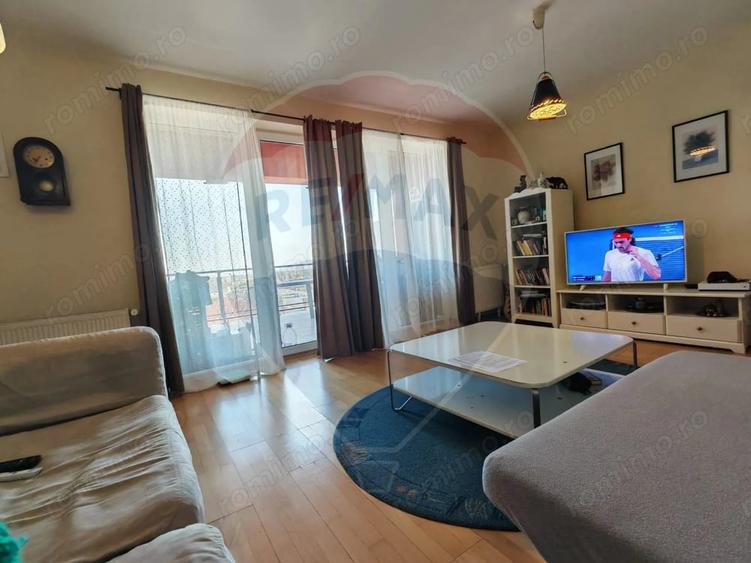 Apartament cu 3 camere decomandat, mobilat în Bartolomeu