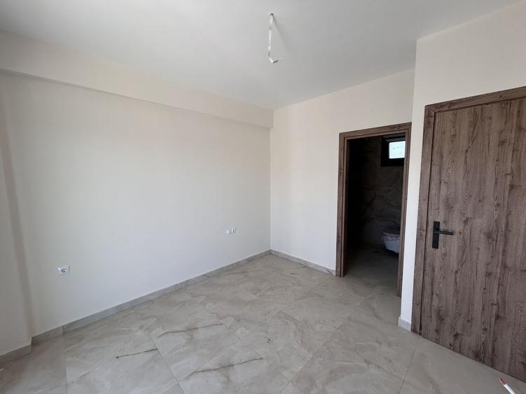 Casă individuală cu 3 camere cu Piscina în Central