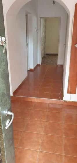 Casă cu 3 camere cu Teren 300 Mp în Lazaret
