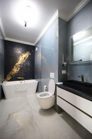 Apartament cu 5 camere în Sud-Vest