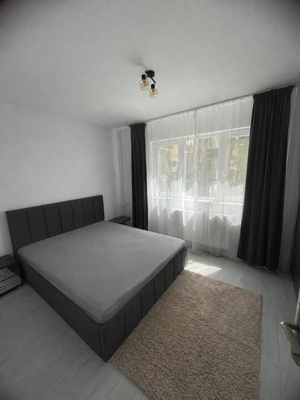 Apartament cu 3 camere decomandat în Nufărul