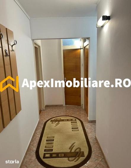 Apartament cu 2 camere decomandat în Văcăresti