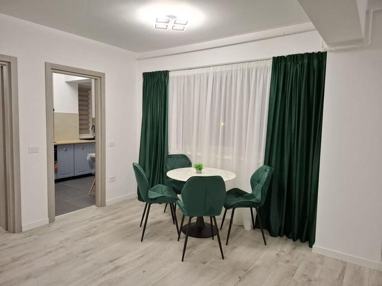 Apartament cu 2 camere decomandat în Calea Moldovei