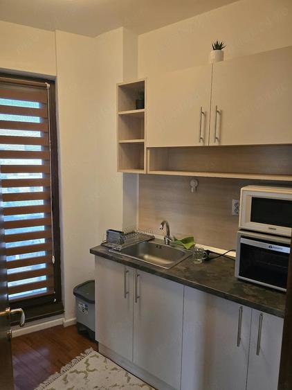 Apartament cu 2 camere decomandat în Armeneasca