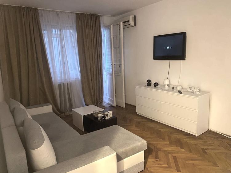 Apartament cu 2 camere decomandat în Cișmigiu