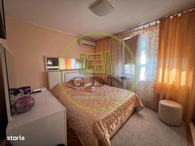 Apartament cu 3 camere semidecomandat, mobilat în Central