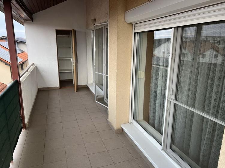 Apartament cu 3 camere decomandat în Șelimbăr