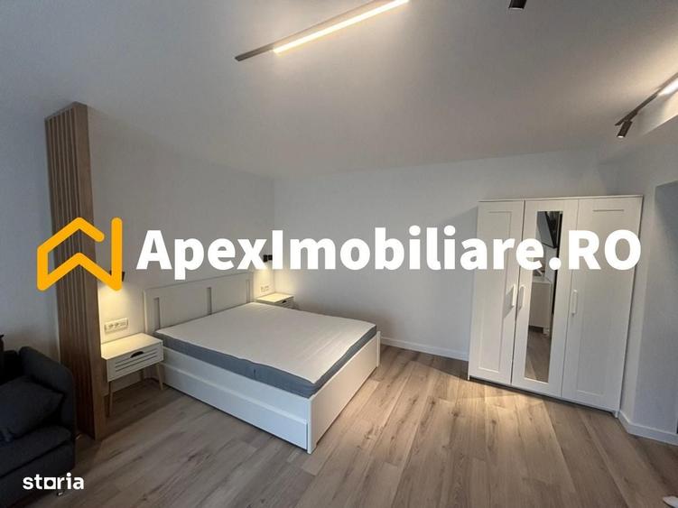 Garsonieră decomandată în Decebal