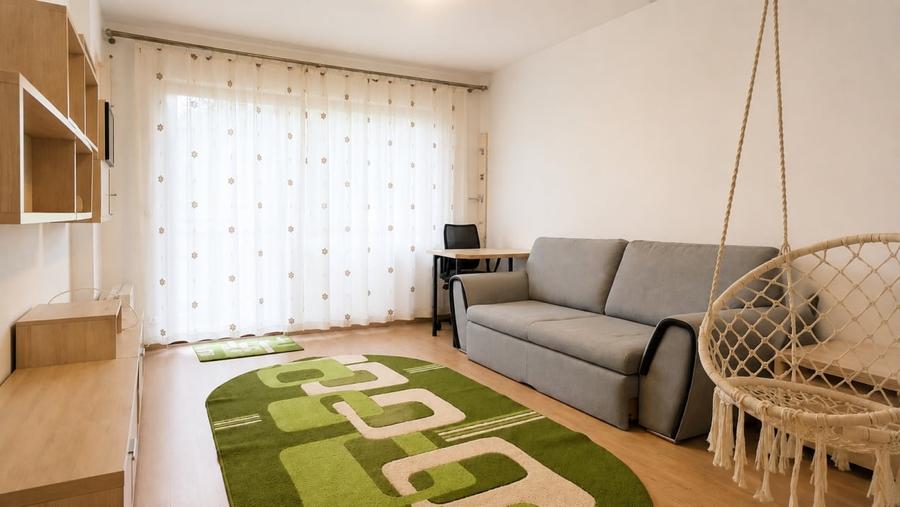 Apartament cu 2 camere decomandat, mobilat în Tractorul
