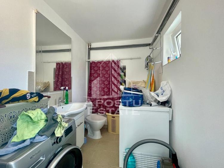 Casă individuală cu 4 camere cu Canalizare în Gai
