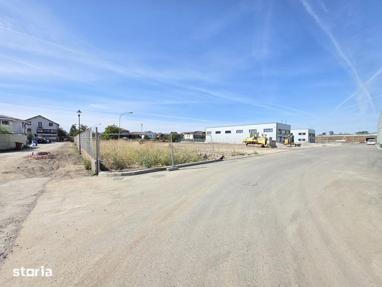 Teren de 3500 mp, în Central