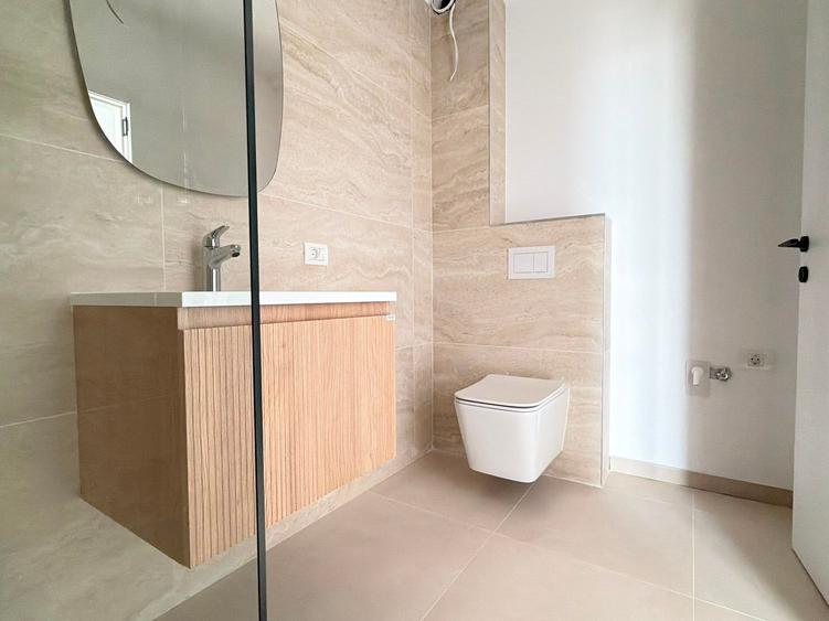 Apartament cu 2 camere decomandat în Moșnița Nouă